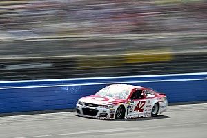 Cancelada la clasificación en Bristol: Larson sale desde la pole