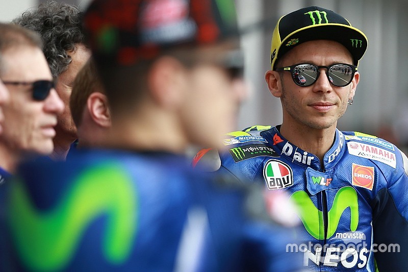 En délicatesse avec le pneu avant, Rossi recherche une demi-seconde