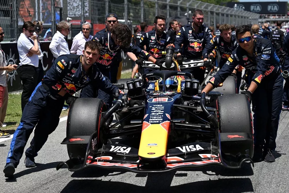 Isack Hadjar, Red Bull Racing