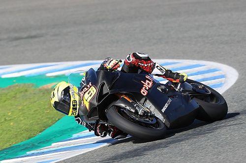 Bautista ense&ntilde;a los dientes en su primer test con la Ducati del WorldSBK