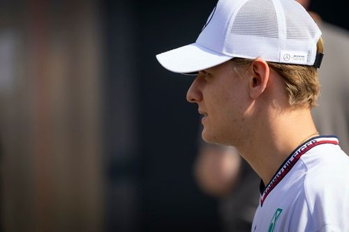 Villeneuve: Tak Ada Alasan bagi Cadillac untuk Pilih Mick Schumacher