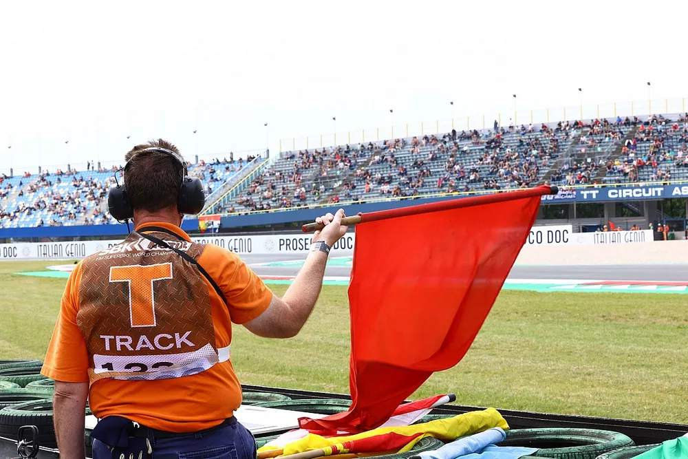 Red flag ends race 1