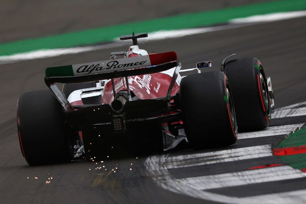 Valtteri Bottas, Alfa Romeo C42, kicks up sparks