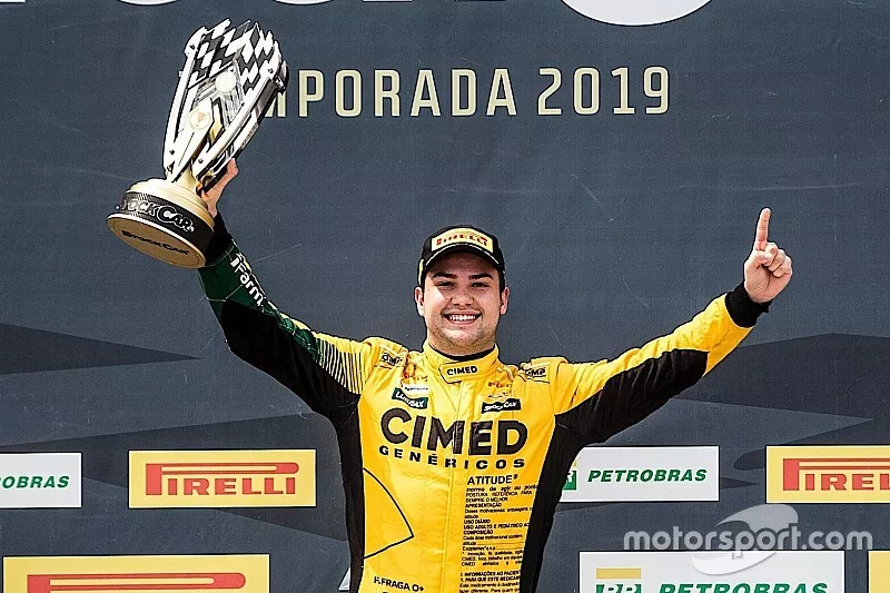 Felipe Fraga comemora vit&oacute;ria em Cascavel