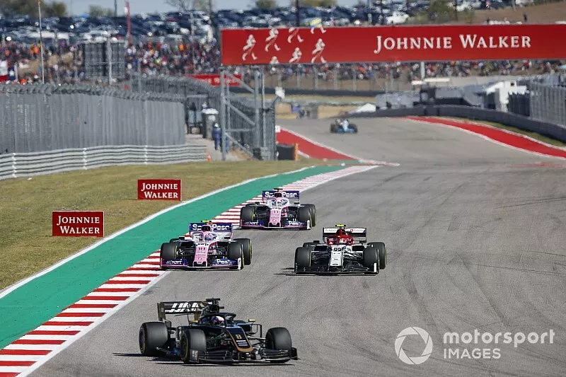 Romain Grosjean, Haas VF-19, Antonio Giovinazzi, Alfa Romeo Racing C38, Lance Stroll, Racing Point RP19, y Sergio Perez, Racing Point RP19