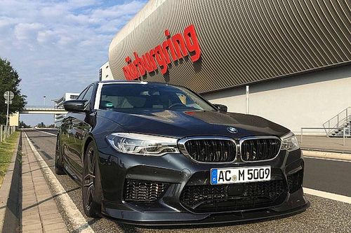¿Cuánto cuesta rodar en Nürburgring con tu coche?