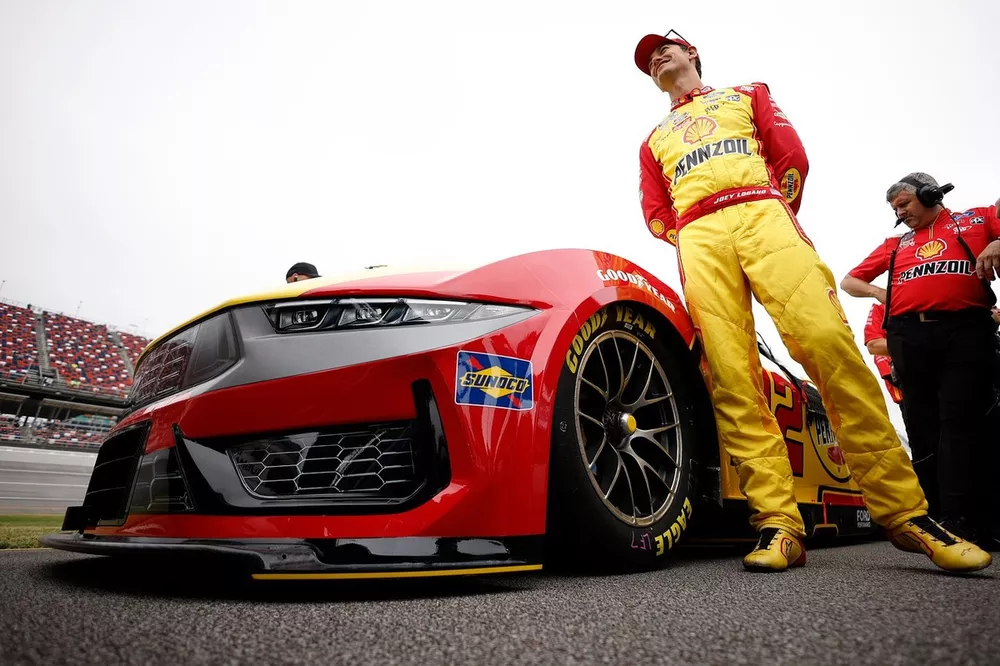 Joey Logano, Team Penske Ford