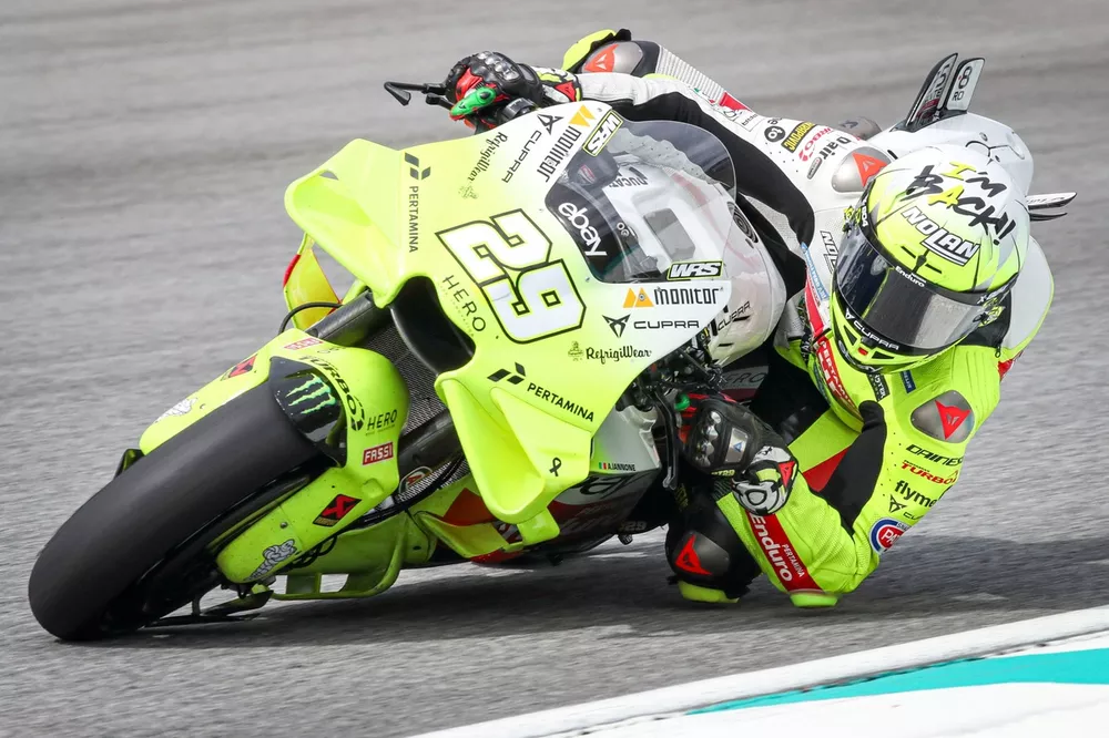 イアンノーネ、5年ぶりMotoGPマシンに肉体が悲鳴「全身痛くてかかとで