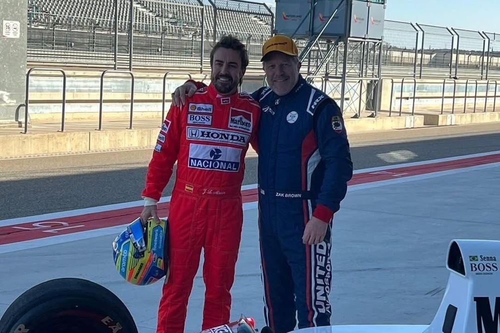 Fernando Alonso e Zak Brown
