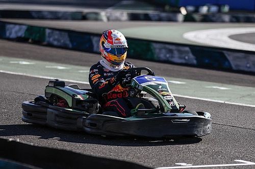 Duelo de karts entre Sergio Pérez, Verstappen y Márquez en Motegi