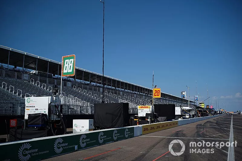 Empty Grandstands and Pitlane