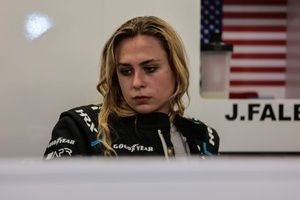 Floersch zwolniona po pierwszym wyścigu