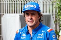 Alonso questiona teto salarial de pilotos: "Nos usam cada vez mais para promover a F1"