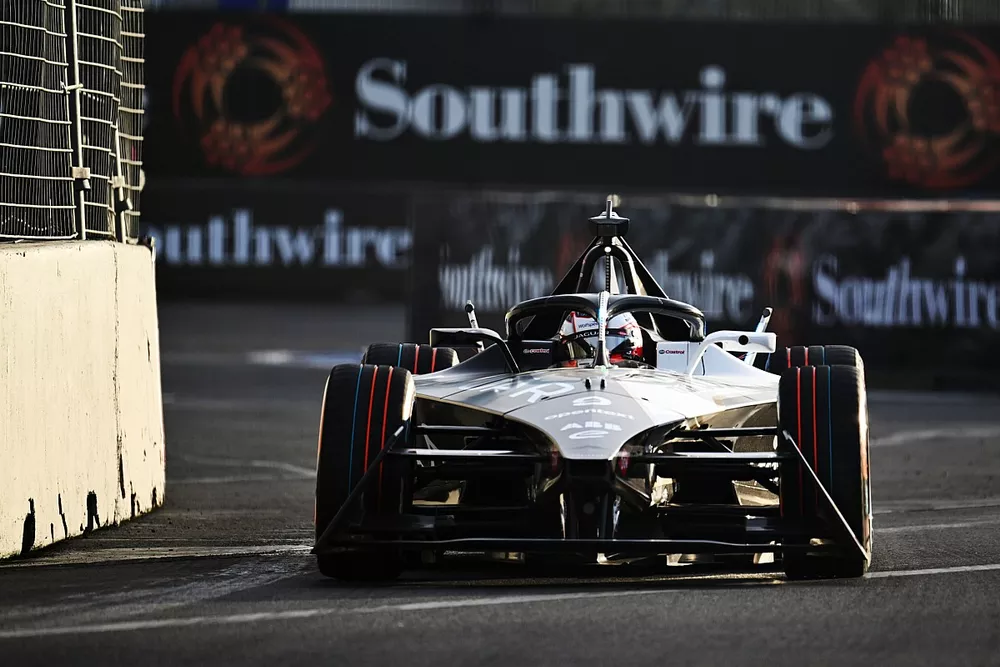 Mitch Evans, Jaguar Racing, Jaguar I-TYPE 6