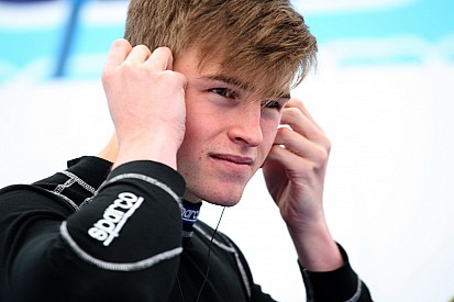 Un ex junior de Red Bull ficha por el equipo de Alonso