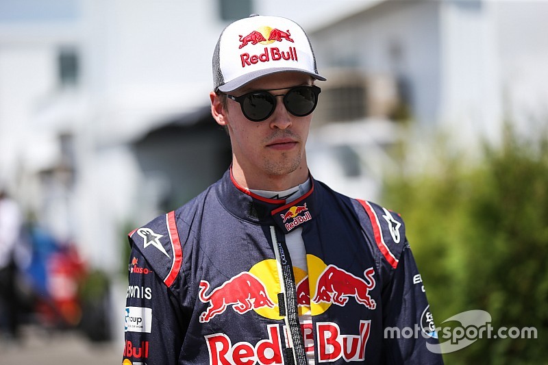 Kvyat attacca i commissari per la doppia penalità: