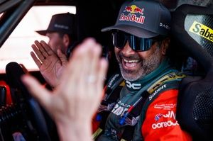 Al-Attiyah Tertantang Pecahkan Rekor Peterhansel di Kategori Mobil Dakar