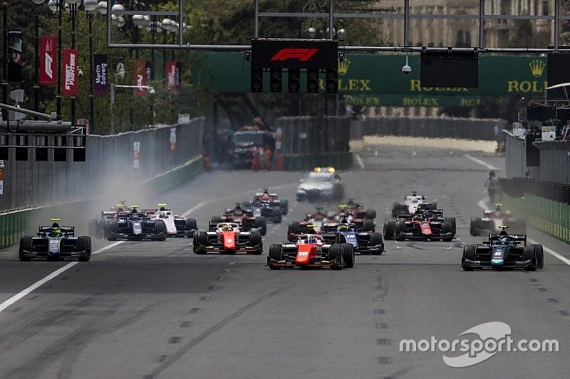 Arrancada Nicholas Latifi, DAMS, y Ralph Boschung, MP Motorsport