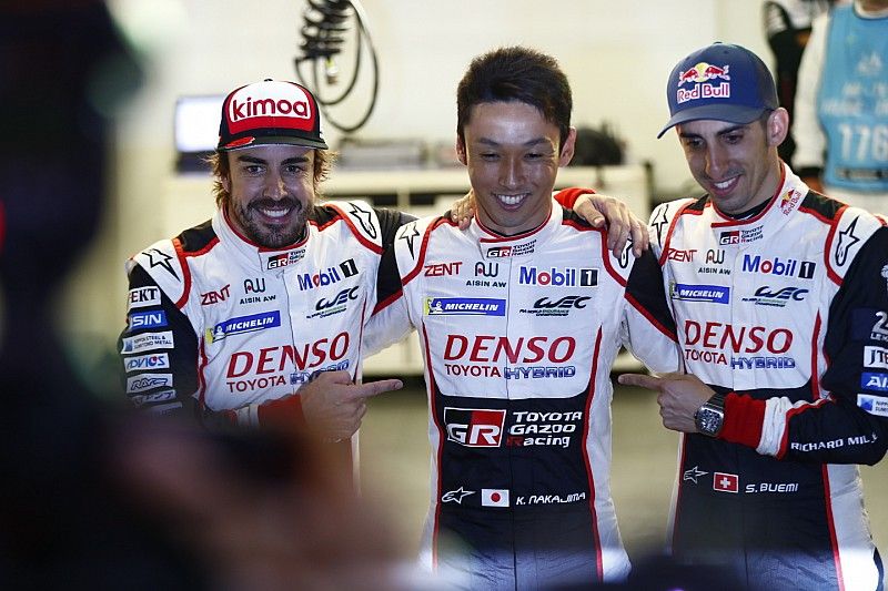Pole position para el #8 Toyota Gazoo Racing Toyota TS050: Sébastien Buemi, Kazuki Nakajima, Fernando Alonso