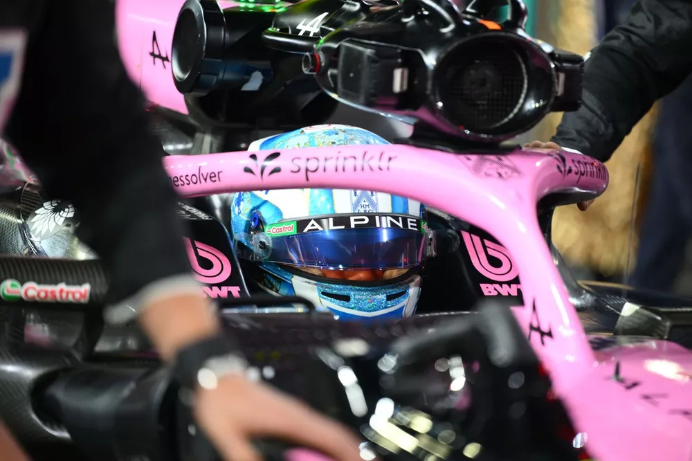 Pierre Gasly, Alpine A524, on the grid 