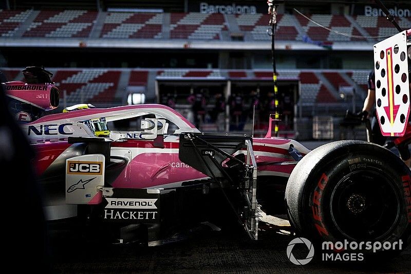 Nick Yelloly, Racing Point RP19, durante un pit stop