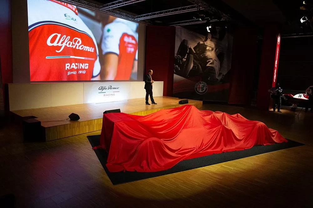 La livr&eacute;e Monza de l'Alfa Romeo Racing C38