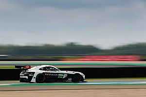 Zwycięstwo Auera, pech Juncadelli