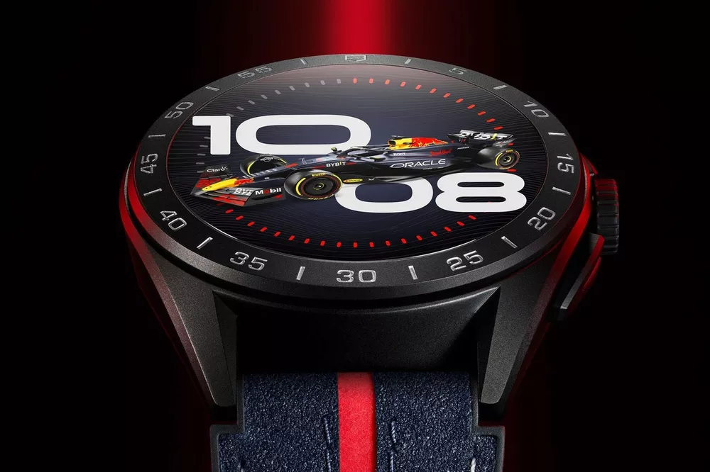 TAG Heuer Connected Calibre E4 45MM x Oracle Red Bull Racing Edition