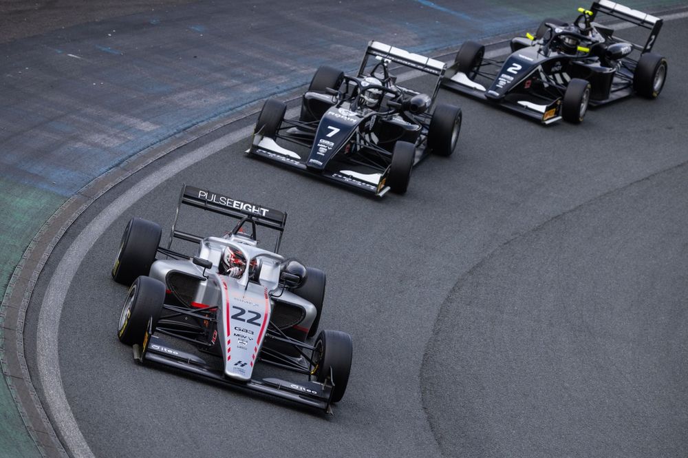 Tymoteusz Kucharczyk, HitechGP