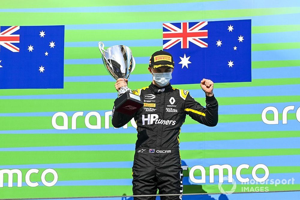 Race Winner Oscar Piastri, Prema Racing on the podium