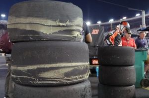 ¿Qué sucedió con los neumáticos en el caos de NASCAR Cup en Bristol?
