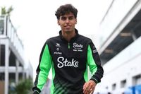 F1: Bortoleto na Ferrari? Ecclestone indica brasileiro para substituir Hamilton