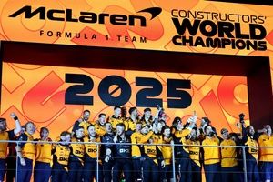 F1: McLaren esclarece controvérsias com Piastri durante comemoração em Singapura
