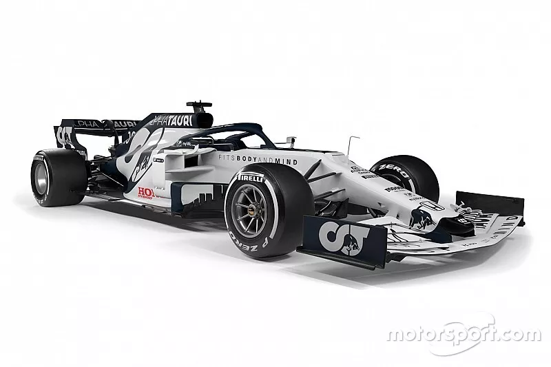 新生アルファタウリ・ホンダ、新車『AT01』発表。白＆濃紺の新カラーで