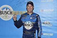 Harvick se lleva la pole en Texas