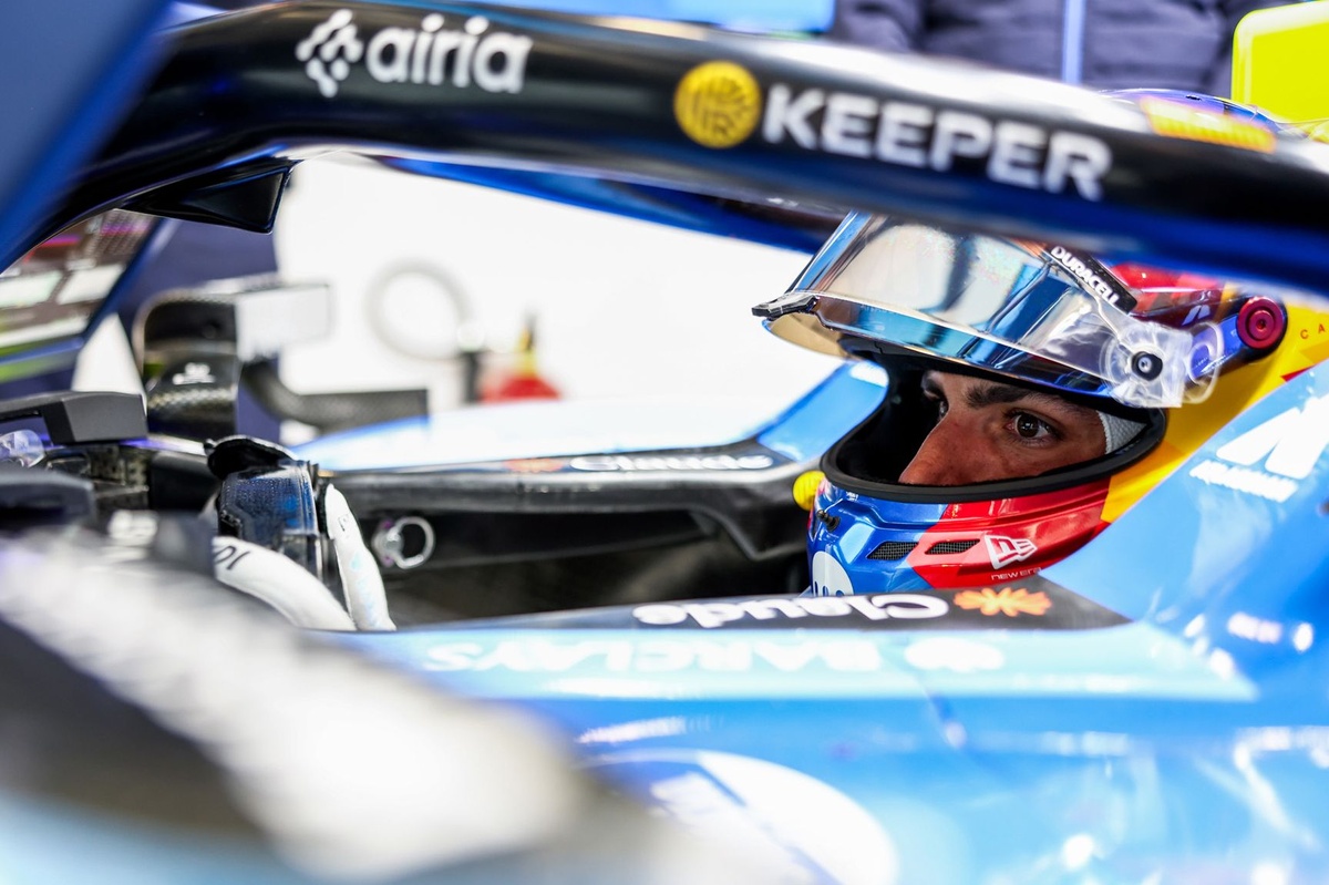 Sainz suma puntos en China F1, pero admite que el Williams es "muy lento"