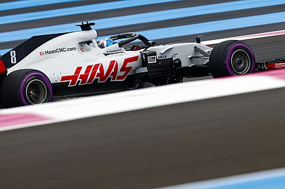Videón, ahogy Grosjean a falnak vágódik a Francia Nagydíjon
