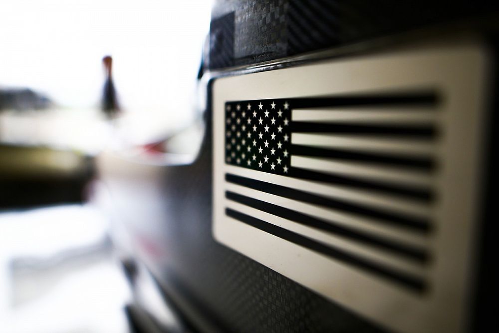 Bandera de los Estados Unidos en el Haas F1 Team VF-18.