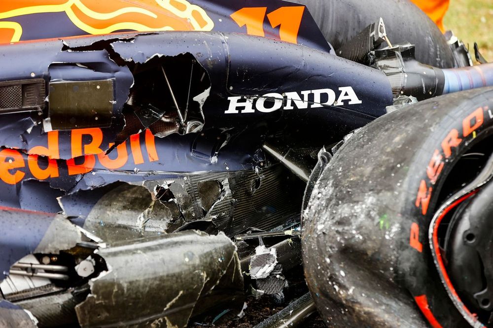 Danos no carro de Sergio Perez, Red Bull Racing RB20