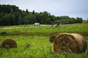 Mikkelsen pod presją