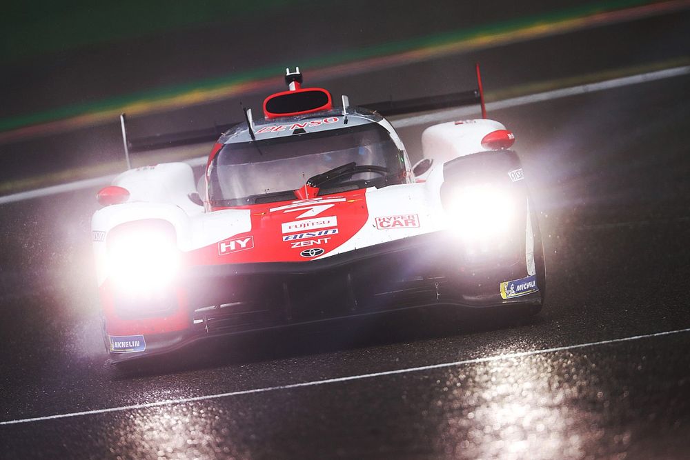 #7 Toyota Gazoo Racing Toyota GR010 Hybrid Hypercar de Mike Conway, Kamui Kobayashi, José María López 