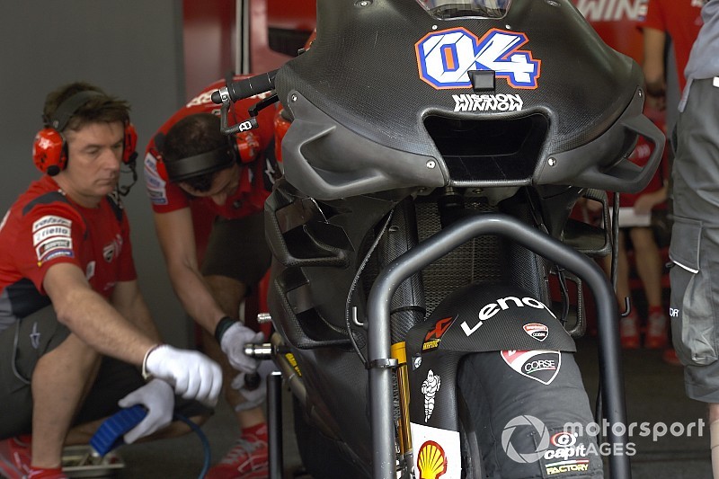 Entre autres nouveautés, Ducati expérimente un carénage différent