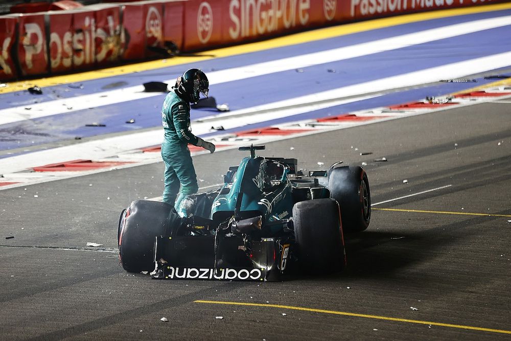 F1 Singapore GP qualifying redflagged after massive Stroll crash