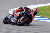 Viñales reclama a Aprilia tener "dos motos iguales"