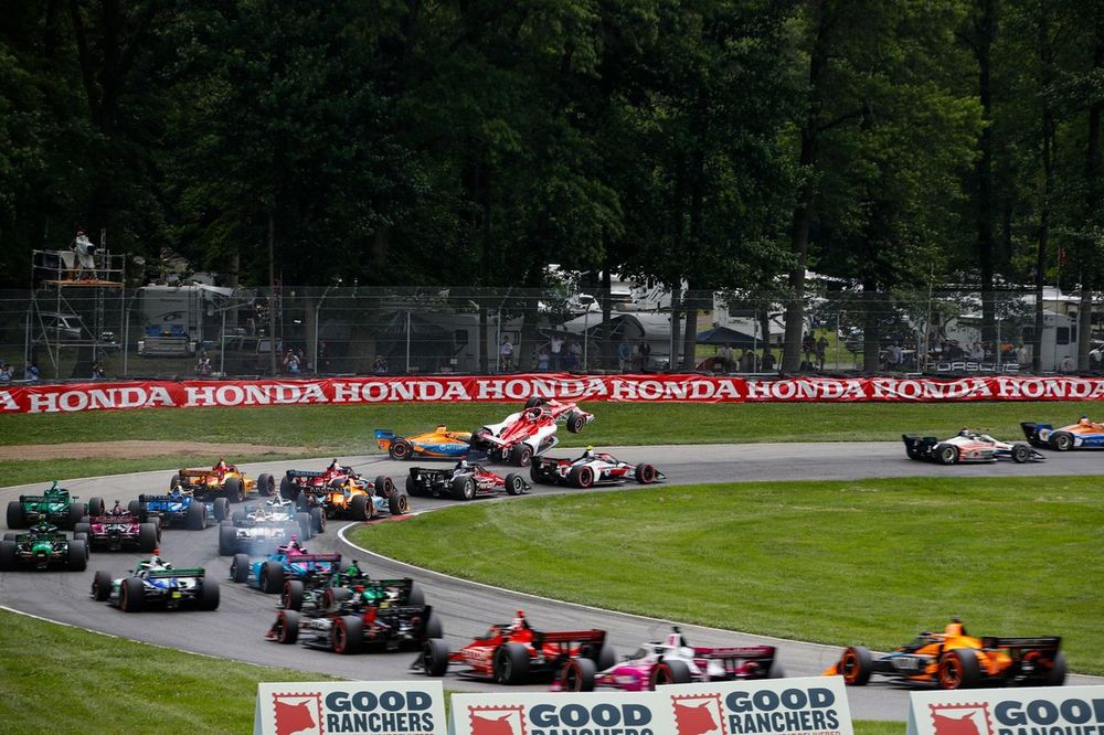 Marcus Ericsson, Chip Ganassi Racing Honda, Felix Rosenqvist, Arrow McLaren Chevrolet