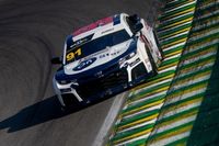 NASCAR Brasil: Suárez vê punição a Mendes e vence após corrida caótica em Interlagos
