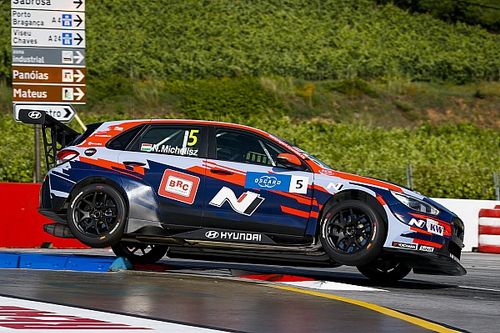 Michelisz se acerca a Guerrieri con victoria en Portugal