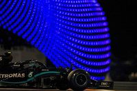 Bottas lidera la 2° práctica en Abu Dhabi delante de Hamilton
