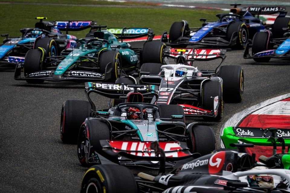 George Russell, Mercedes F1 W15, Nico Hulkenberg, Haas VF-24, Lance Stroll, Aston Martin AMR24
