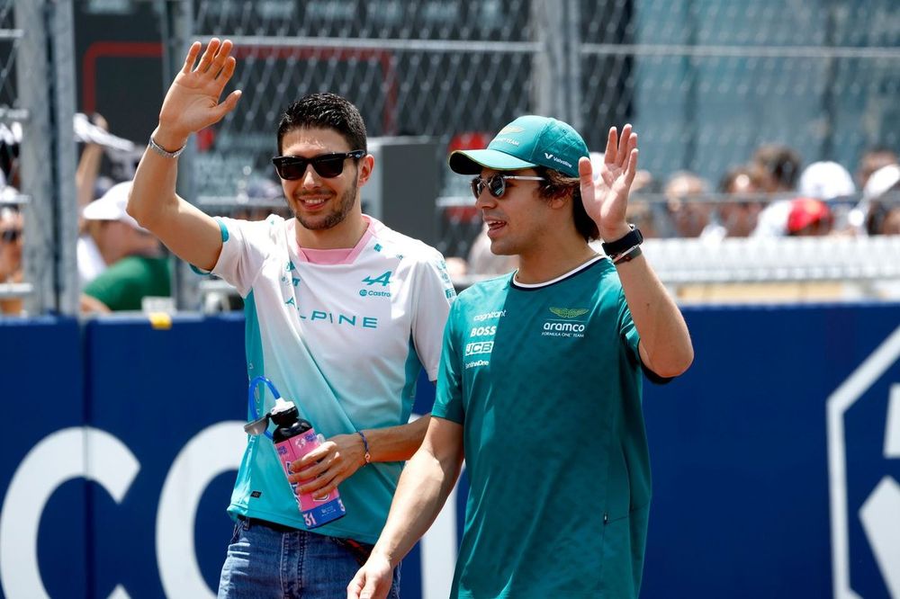 Esteban Ocon, Alpine F1 Team, Lance Stroll, Aston Martin F1 Team, arrive for the drivers parade 